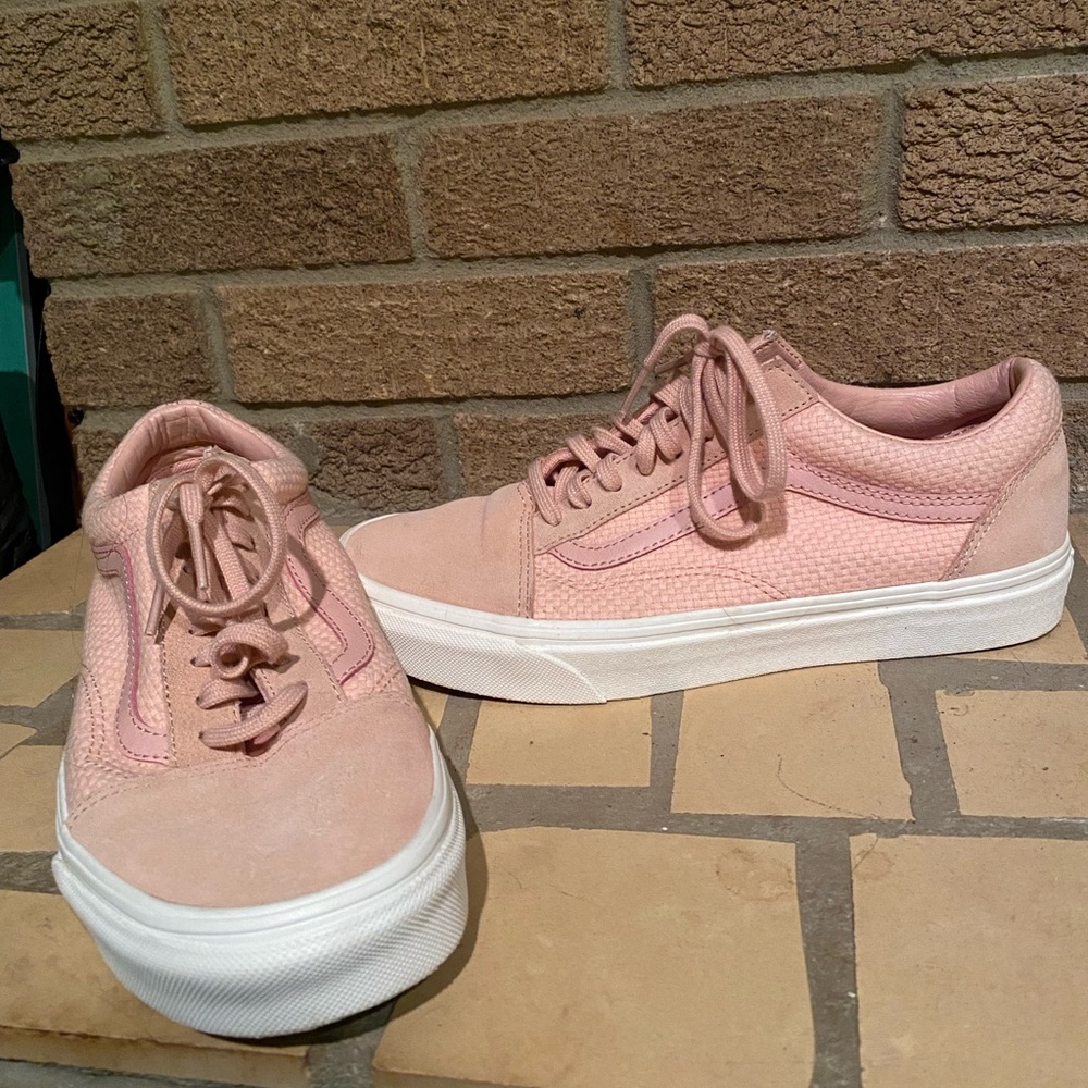 Baby pink van lace ups